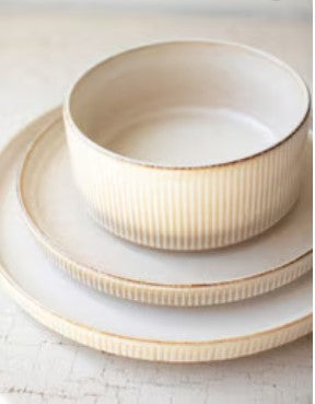 Three Ridges Dining Set