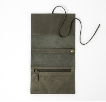 Jewelry Roll: Hunting Pine