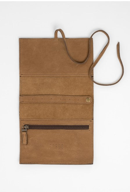 Jewelry Roll: Hunting Camel