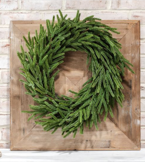22" Pine Wreath