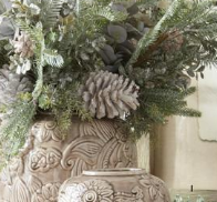 White shatterproof glittered pinecone - Small